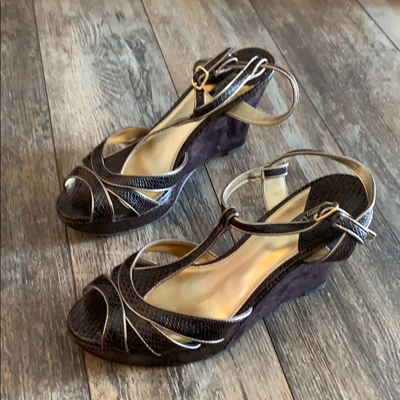 Daisy Fuentes size 7 Brown Wedges - Picture 2 of 3